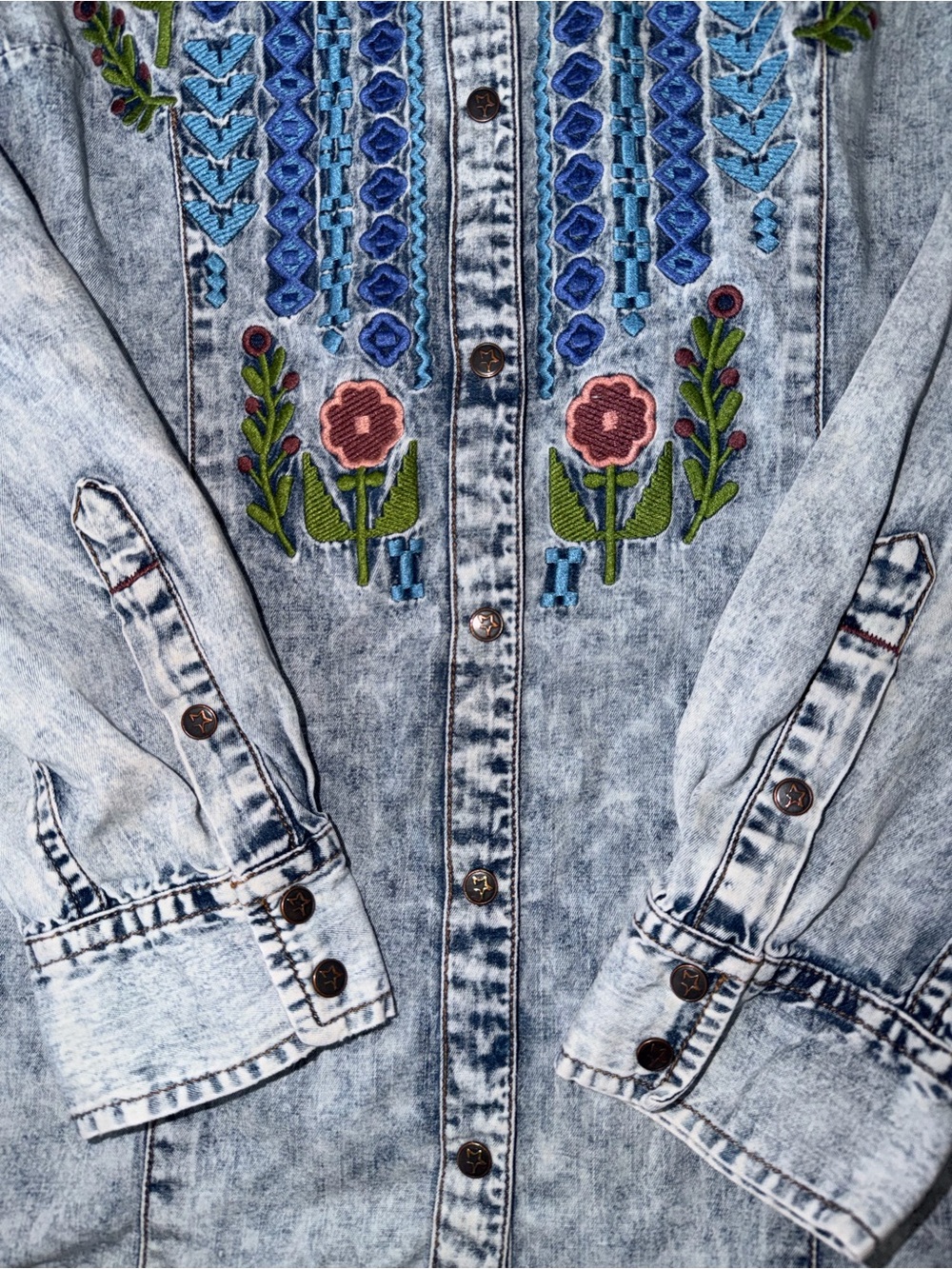 Ryan Michael Indigo Floral Embroidered Acid-Wash Grey Denim Snap Button Shirt - Picture 16 of 16